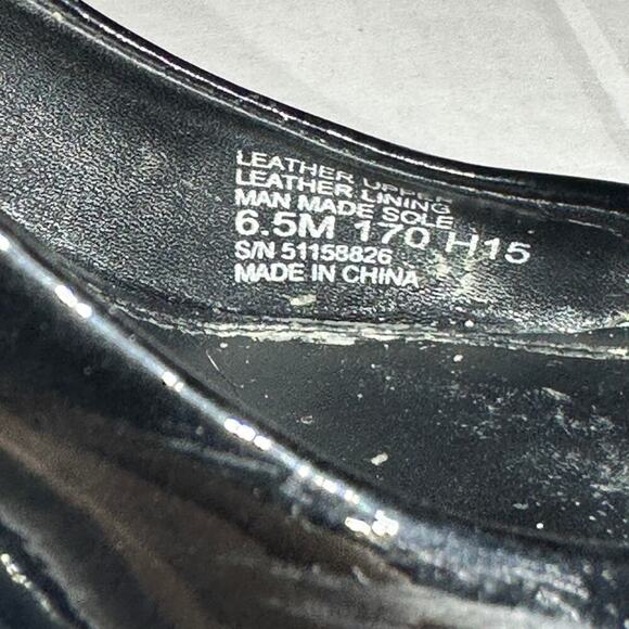 Tory Burch Size 6.5 Logo Black Patent Leather Pump Heels Workwear Office Siren - Picture 3 of 10